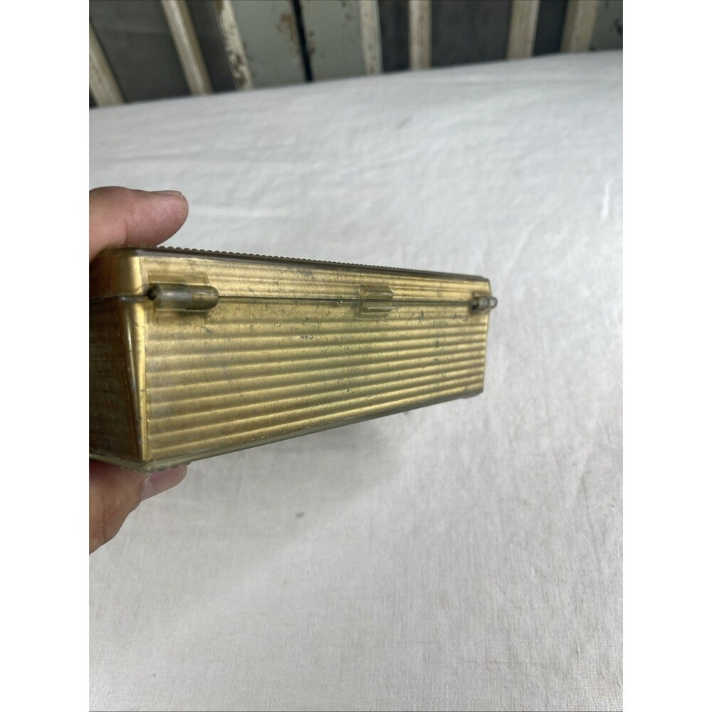 Vintage Gold Colored Plastic Box With Embossed Rose On Top - Picture 5 of 13